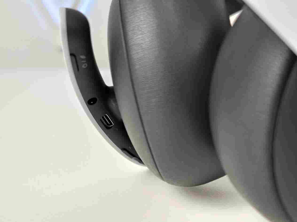 索尼PULSE系列无线耳机评测：PlayStation 5的绝佳拍档