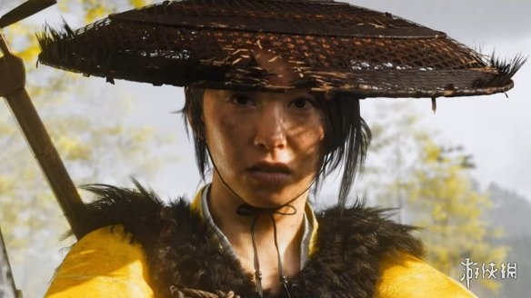 《羊蹄山》女主演员分享性感美照 火辣钢管舞表演？